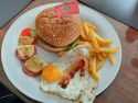 Kling12-Fire-Burger-ala-Kuechenzug